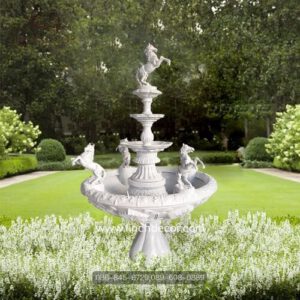 น้ำพุโรมัน ประดับม้า 5 ตัว